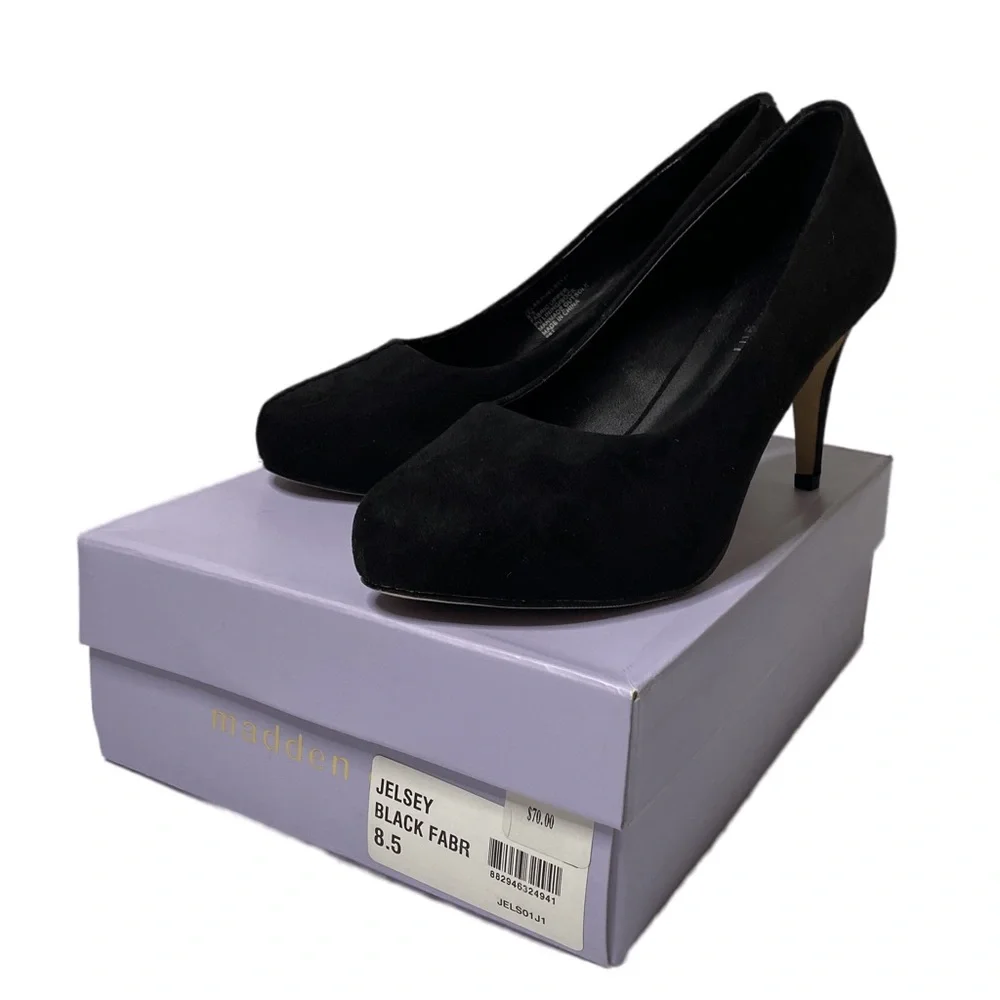 Sleek Stilettos Heels Classy & Sexy Black Pump Round Almond Toe Faux Suede Pumps